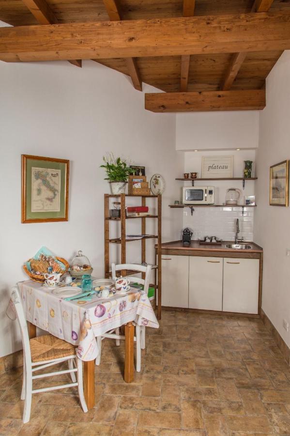 B&B Etruscan Garden Sutri Kültér fotó